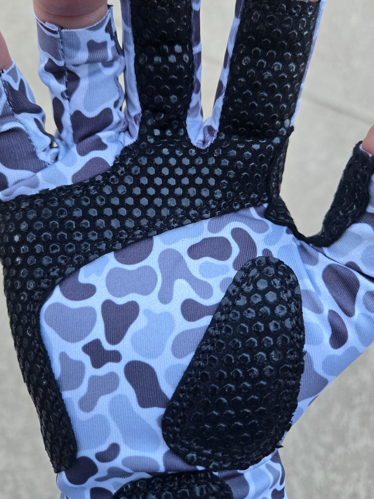 ShredFin Fingerless Fishing Gloves | Retro Camo | Overcast